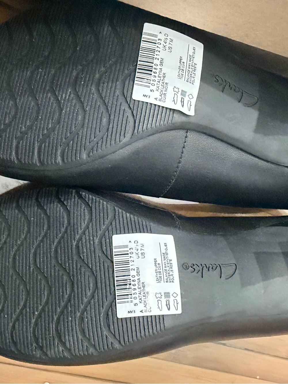 NWT Clarks Kataleyna Gem Black Leather Pointed Toe Pumps Size 7M – New in Box - Picture 4 of 6